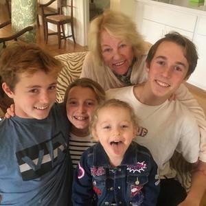 Meet your Posher, Joan